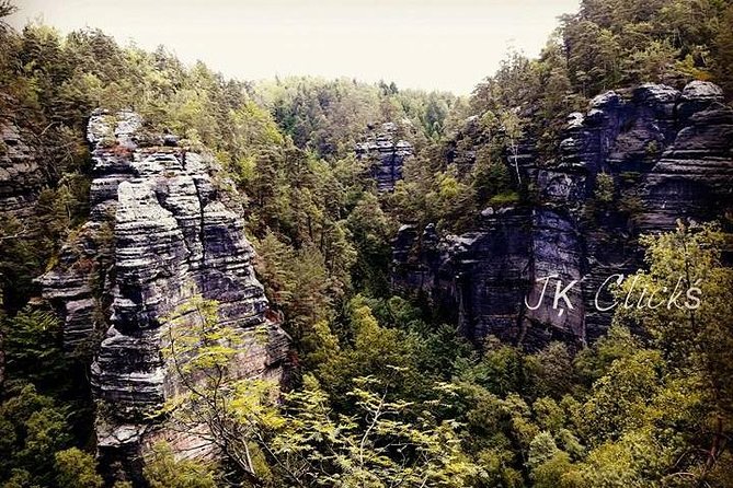 Hiking in Bohemian Switzerland - a day trip from Prague - What to wear and bring for this mostly-flat but long day