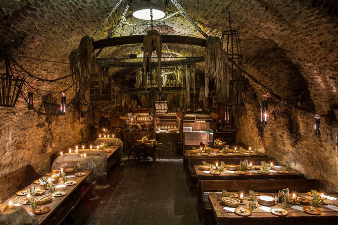 Historical Fantasy Show - Where you go in Prague: Krčma U Pavouka, Old Town