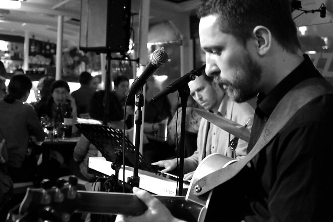 Jazz Boat: Popular LIVE JAZZ dinner cruise - Quick hits before you buy