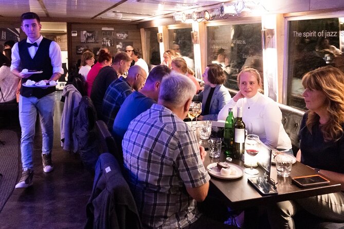 Jazz Boat: Popular LIVE JAZZ dinner cruise - Views and photo moments: night Prague from the Vltava