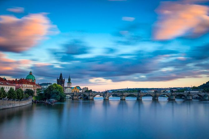 Johnny's Prague Photography Tour - Stop 1: Staroměstské náměstí, Týn Church, and that spiral staircase