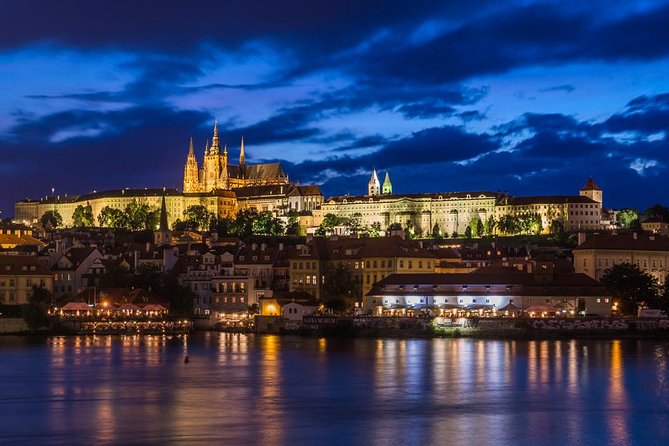 Johnny's Prague Photography Tour - Stop 2: Mánes Bridge and Charles Bridge framing from new angles