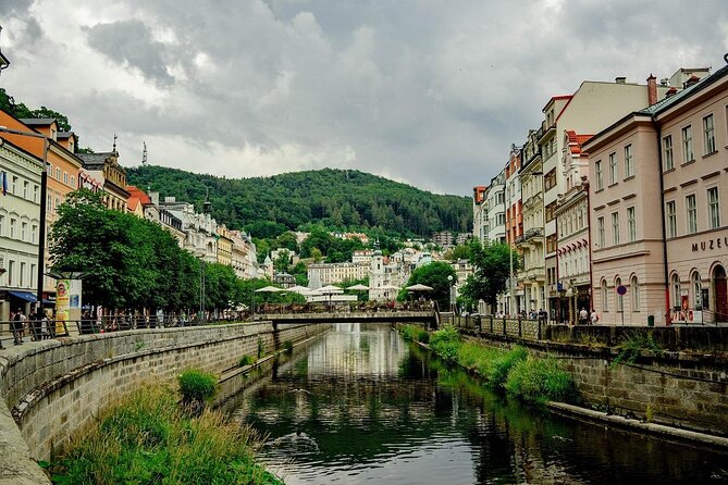 Karlovy Vary Full Day Tour from Prague - The Drive Out Of Prague: What You’ll Get While You’re Moving