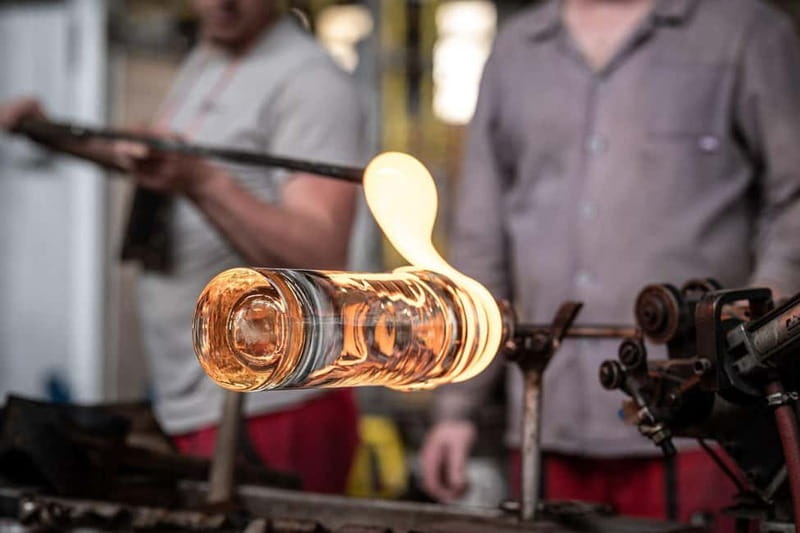 Karlovy Vary: Moser Glassworks Tour with Museum Entry - Who this Moser tour is best for