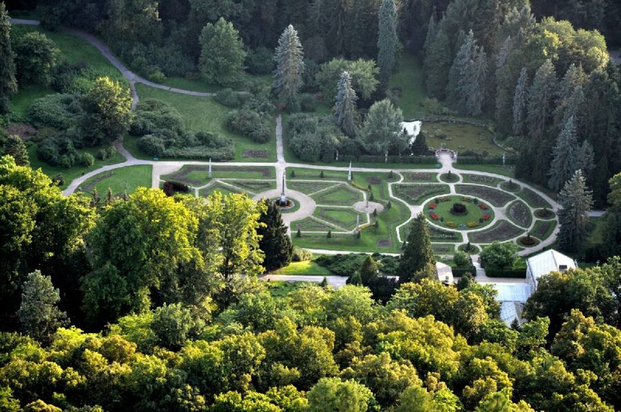 Konopiště: Chateau Tour from Prague - Who this Konopiště tour suits best, and who should think twice