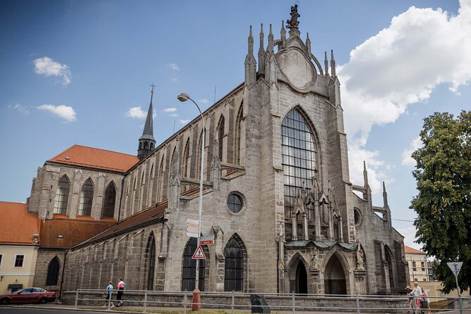 Kutná Hora, Bone Church and Folk Village Small Group Day Tour - Optional +Lunch: when paying a bit more saves your day