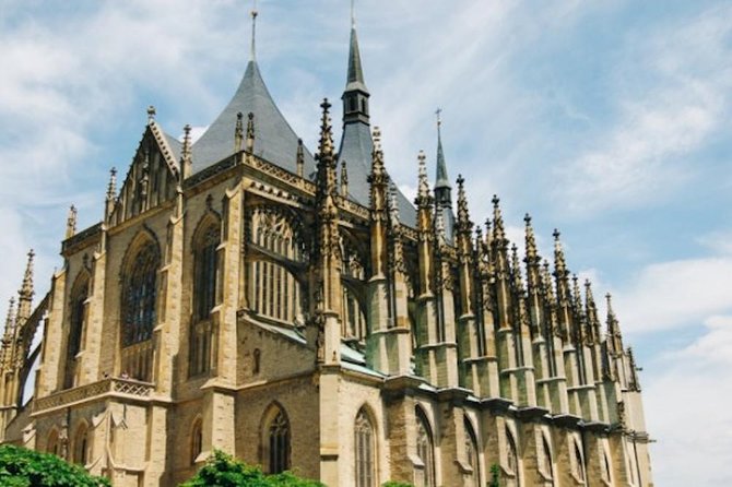 Kutna Hora Day Tour Including Sedlec Ossuary from Prague - Getting Started in Prague: Meeting Point and Quick City Stroll
