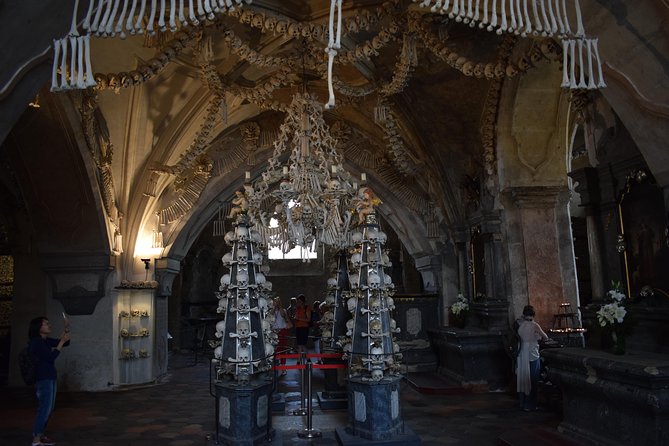 Kutna Hora Half-Day, Incl. the Bone Church & St.Barbara Cathedral - Food and Toilets: Don’t Leave Home Without Small Cash