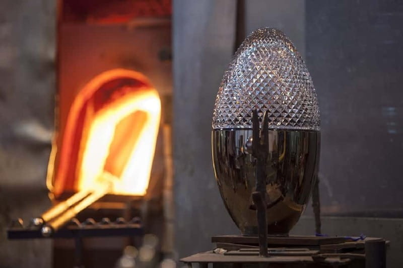 Nizbor Glass Factory Tour - Prague to Nizbor: the Berounka river drive and glass context