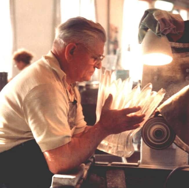 Nizbor Glass Factory Tour - The Nizbor town stop: small-town Czech charm by the river