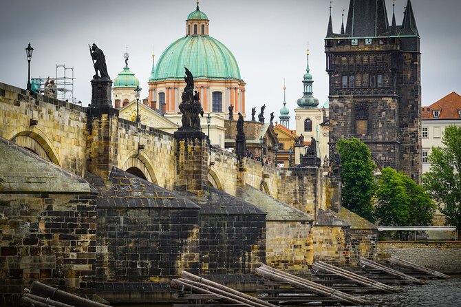 Old Town, Astronomical Clock & Underground Tour with PragueWay - Old Town Square as a reset point, not just a photo stop