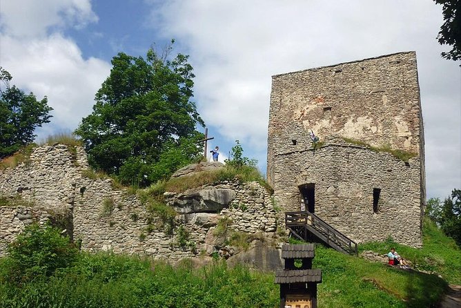 One day trips in the surroundings of Cesky Krumlov - Stop 2: Holasovice UNESCO village, plus the lunch break rhythm