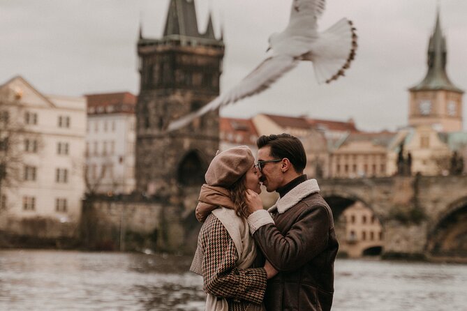 Photographer in Prague - Couple, engagement & portrait photoshoot - What you receive: 40 processed edited snapshots