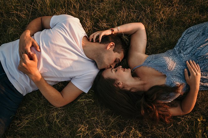 Photographer in Prague - Couple, engagement & portrait photoshoot - Who this is best for, and the one trade-off