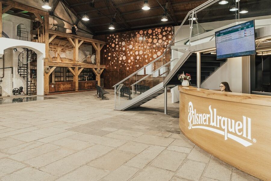 Pilsen: Pilsner Urquell Brewery Tour with Beer Tasting - Is the tour long? What to expect from the experience rhythm