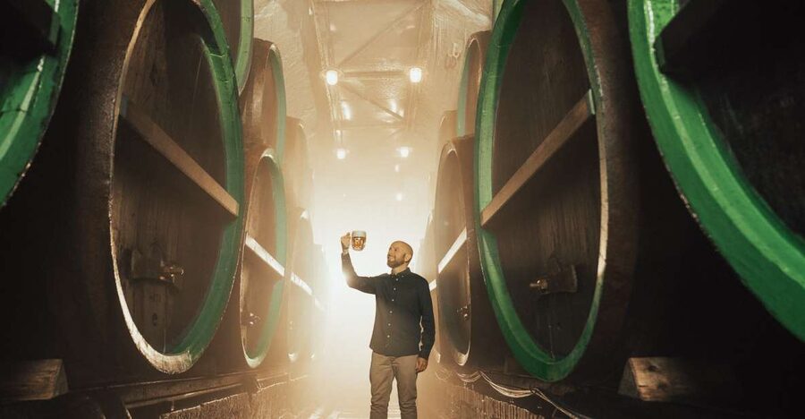 Pilsen: Pilsner Urquell Brewery Tour with Beer Tasting - Starting at the Visitor Center: tickets, SmartGuide, and your first taste of the brand
