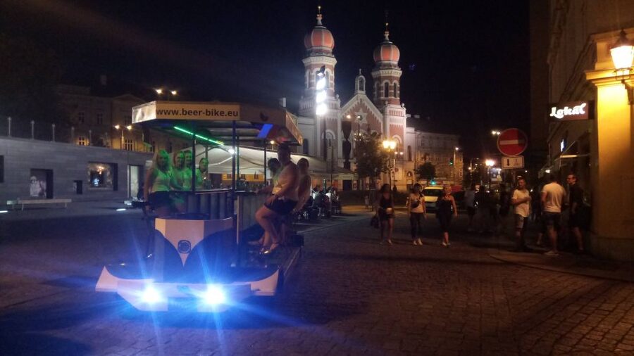 Pilsen: Pub and Club Crawl - Pickup in Pilsen center, then a quick orientation before you party