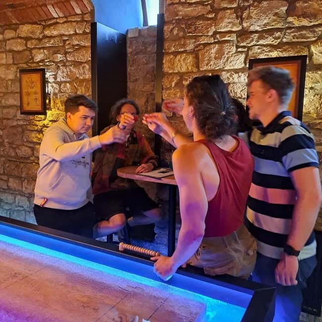 Ping pong or shuffleboard for up to 6 players - UV ping pong vs shuffleboard, which one fits your group