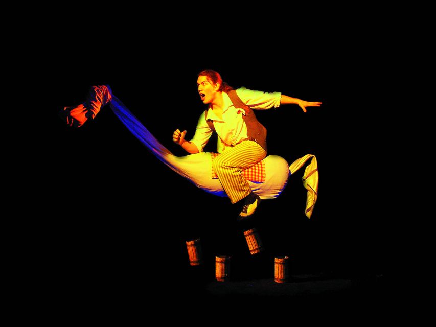 Prague: 1.5-Hour Black Light Theater Srnec Performance - A practical “before you go” checklist