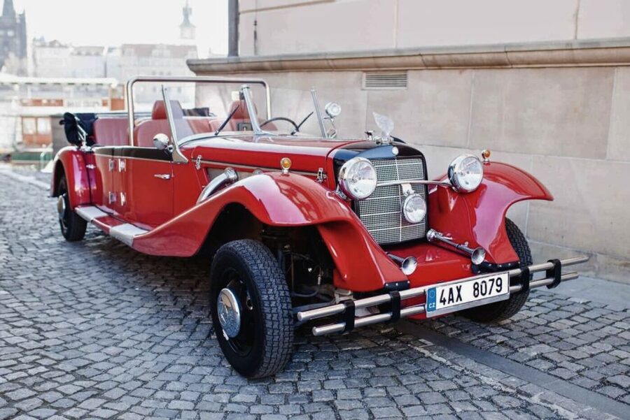 Prague: 1-Hour Private Tour in Vintage Car - Audio and guide style: how you get facts without feeling lectured