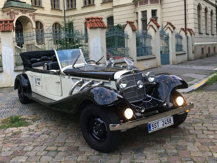 Prague: 120min Private Tour in Vintage Car, up to 6people! - Prague Castle, Loreta, and the Hradčany Picture Perfect Factor