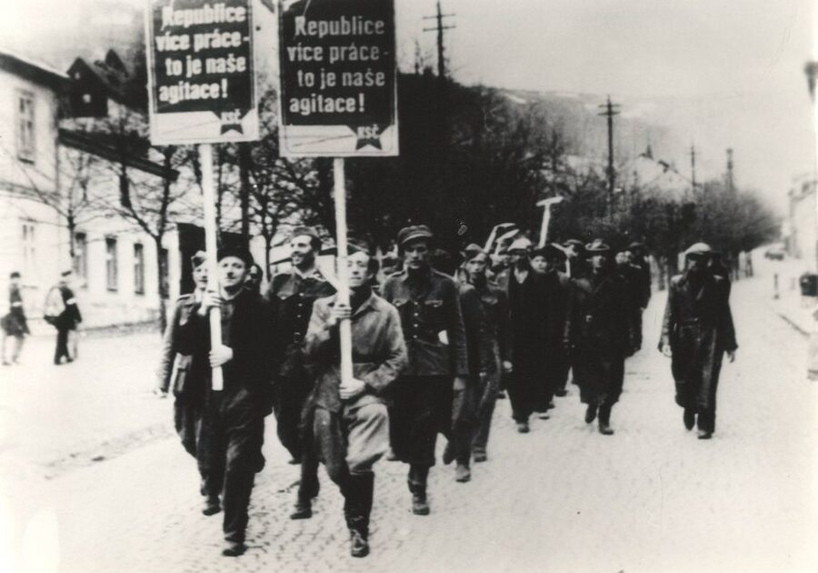 Prague: 2-Hour Back to Communism Walking Tour - Key highlights worth packing for