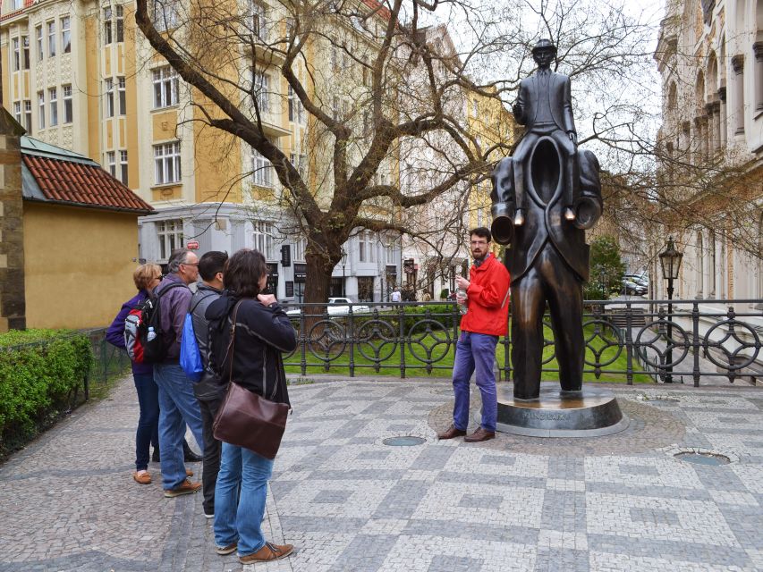 Prague: 2-Hour Old Town and Jewish Ghetto Walking Tour - Franz Kafka Stops: From Streets to the Kafka Monument
