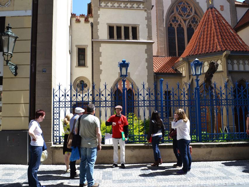 Prague: 2-Hour Old Town and Jewish Ghetto Walking Tour - Dům U Kamenného zvonu, then Jan Hus and the Old Town Square Moment
