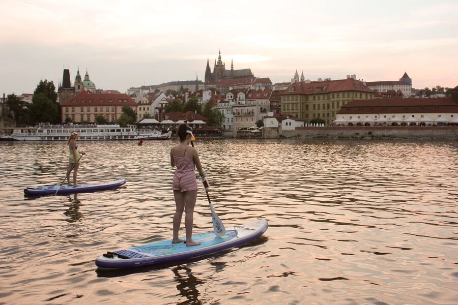 Prague: 2-Hour Paddle Boarding in the City Centre - The 2-hour flow on the river: what your time on the board looks like