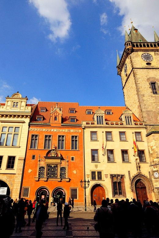 Prague: 2 hours city tour + 1 hour boat cruise - Josefov and Old Town Square: Astronomical Clock and church corners