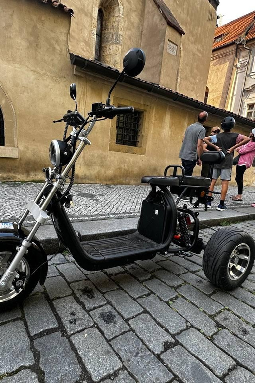 Prague: 2 hours FUN TRIKE tour in Prague with guide - Meet at Uhelný trh, get oriented, then start riding