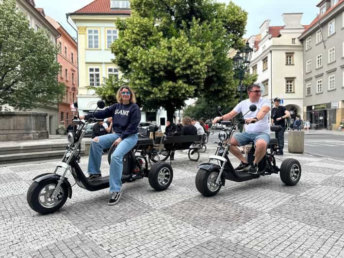 Prague: 2 hours FUN TRIKE tour in Prague with guide - The Astronomical Clock area: legend first, then rolling through history