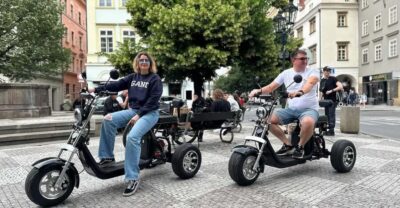 2 hours FUN TRIKE tour in Prague with guide