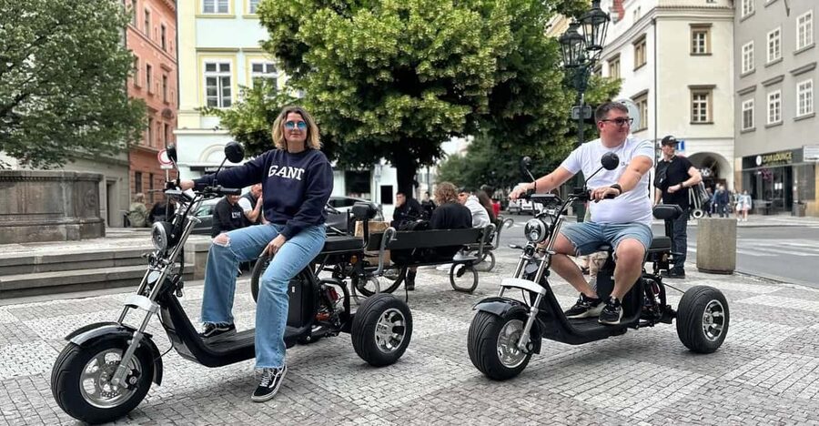 Prague: 2 hours FUN TRIKE tour in Prague with guide - How an e-trike makes Prague easier than walking