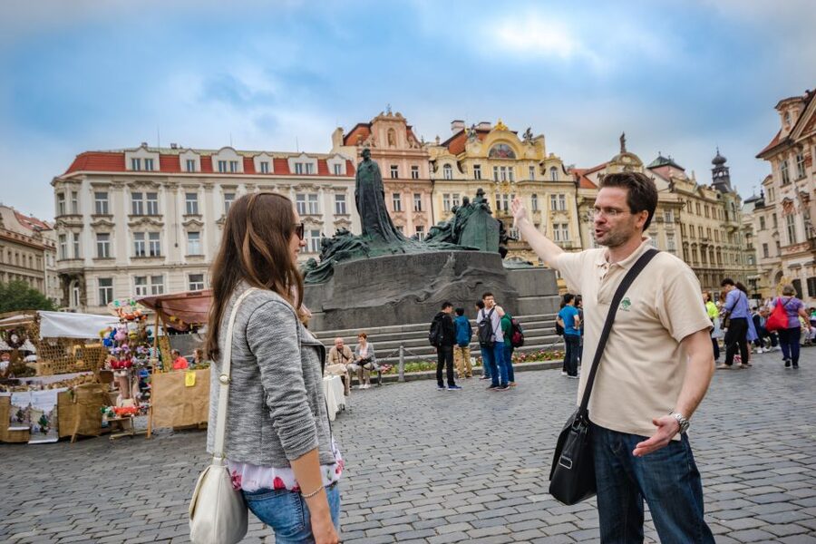 Prague: 3-Hour Walking Tour of Old Town & Prague Castle - Price and value: $30 for a focused intro, not a bargain tour
