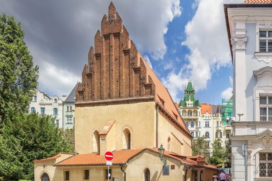 Prague: 4-Hour Segway and Scooter Tour - Strahov Monastery and Petřín Hill gardens, with beer as the reward