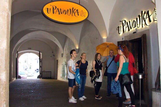 Prague 5 Courses Medieval Dinner and Live Performances - The show: music and performers all night long