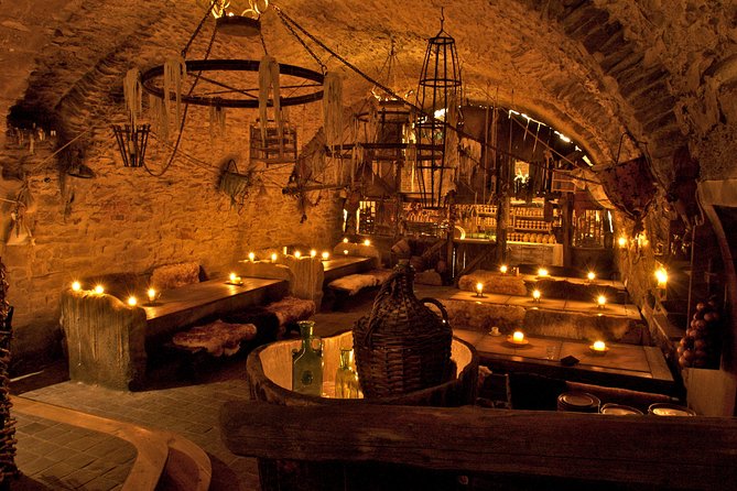 Prague 5 Courses Medieval Dinner and Live Performances - Unlimited drinks: good value, but don’t assume automatic refills forever