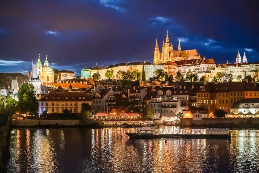 Prague: 50-Minute Sightseeing Evening Cruise - Value check: is $21 for 50 minutes a smart use of your time?