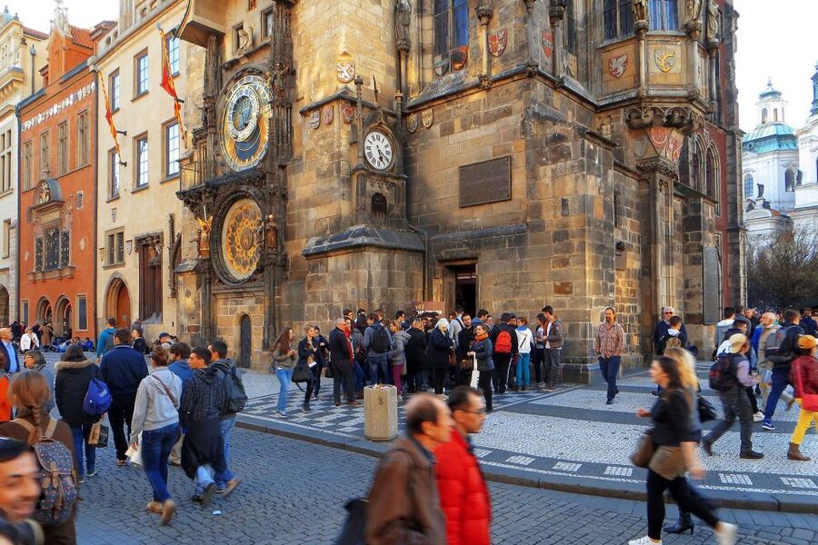 Prague: 6-Hour City Tour including Cruise and Lunch - Key takeaways before you go