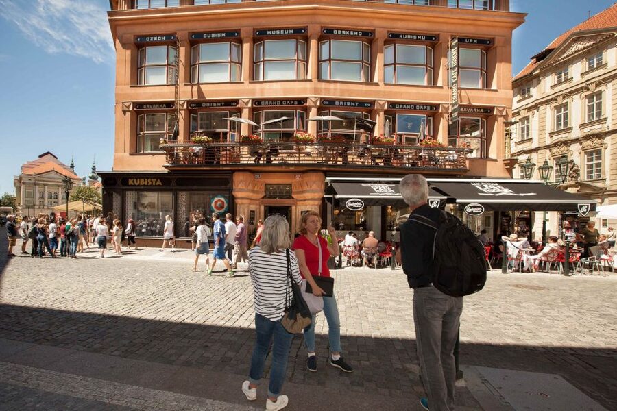 Prague: 6-Hour City Tour including Cruise and Lunch - Who this tour is best for, and who might want a different style
