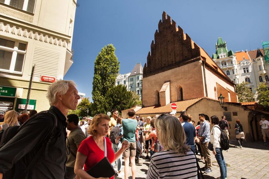 Prague: 6-Hour City Tour including Cruise and Lunch - Old Town highlights: Astronomical Clock, Charles University, and the story behind the stones