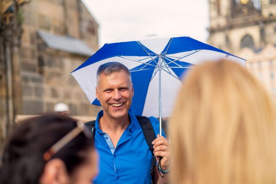 Prague: 6-Hour Tour with River Boat Cruise and Lunch - Where It Starts at GET PRAGUE GUIDE, and How the Route Flows