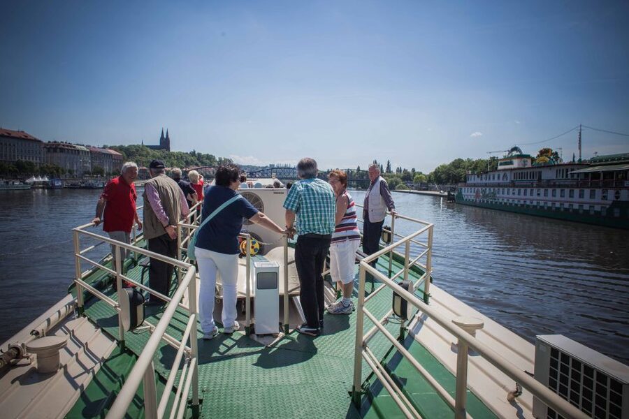 Prague: Afternoon Beer Cruise with Drinks Included - Drinks included: beer, wine, or soft drinks, and how to think about value