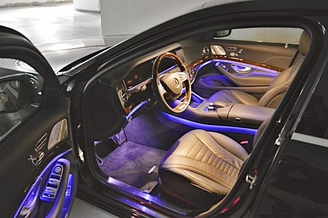 Prague airport luxury transfer by a Mercedes Benz S class - Price for Up to 3 and What You Actually Get