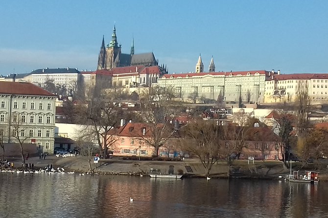 Prague Airport Private Arrival Transfer - Who Should Book This Transfer, and Who Might Rethink It