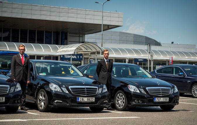 Prague Airport Private Departure Transfer - Who This Private Transfer Fits Best
