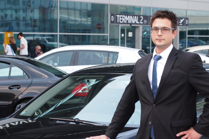 Prague Airport Shared Arrival Transfer - Should You Book It?