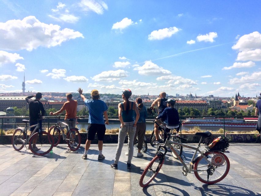Prague "ALL-IN-ONE" City E-Bike Tour - Czech Lunch Break: How to Use the 75 Minutes Well