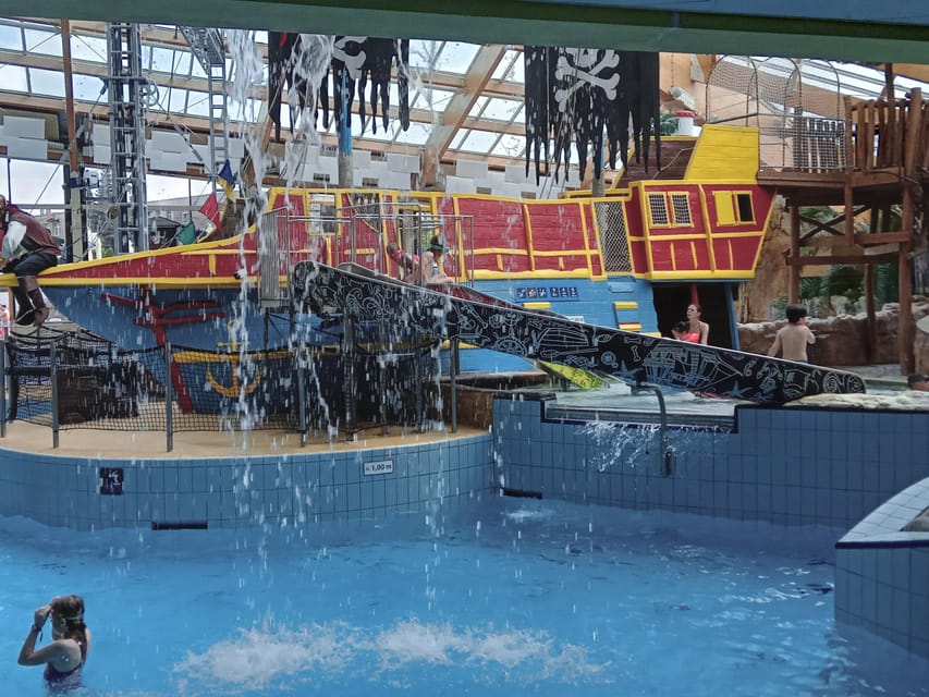 Prague: Aquapalace Indoor/Outdoor Water Park Ticket - Getting there from Prague, the Metro C bus route that works